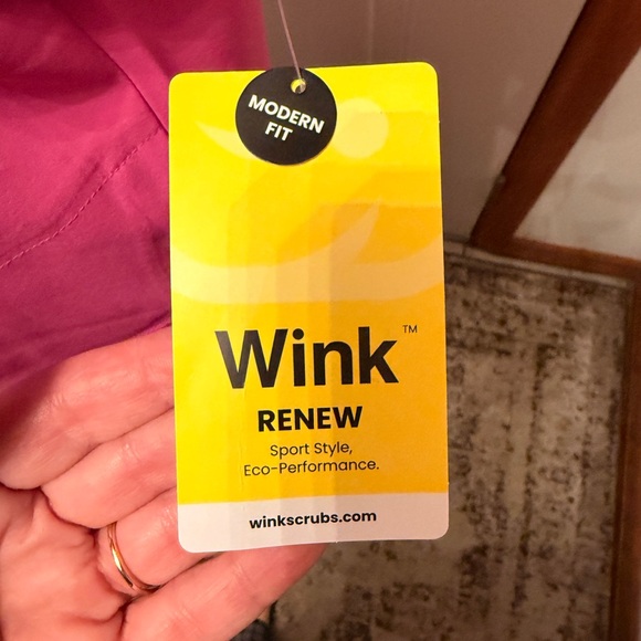 NWT Women's Wink Raspberry Scrubs - Picture 3 of 4